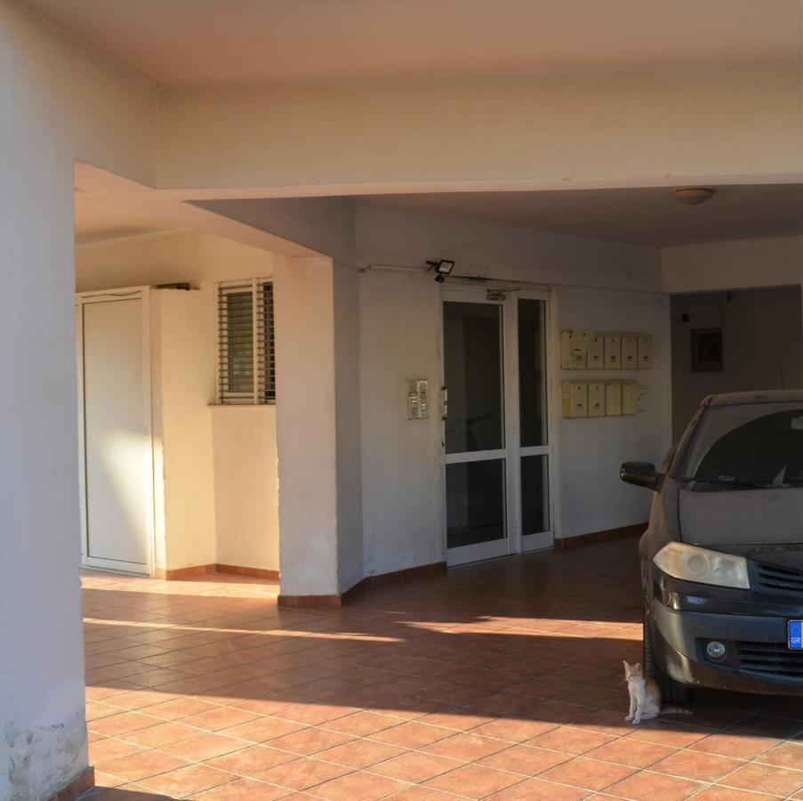 Eftichia Apartment Nea Chora Chrissi Akti Chania Exterior foto